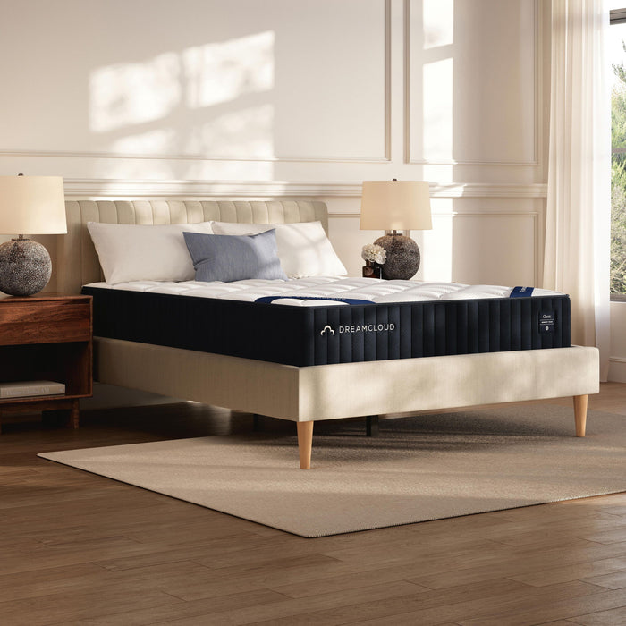 Dreamcloud Classic Memory Foam - Queen Mattress - White