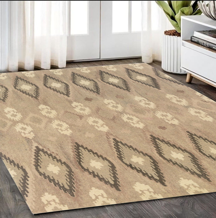 5' X 8' Wool Abstract Hand Tufted Area Rug - Beige / Ivory