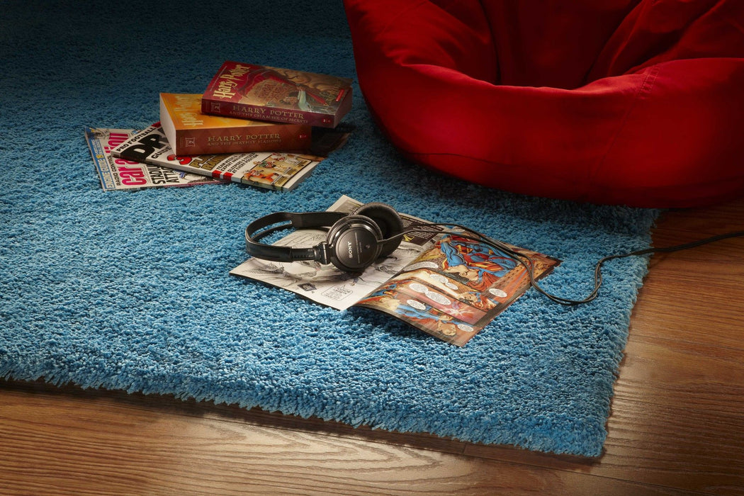 8' x 11' Indoor Shag Rug - Highlighter Blue