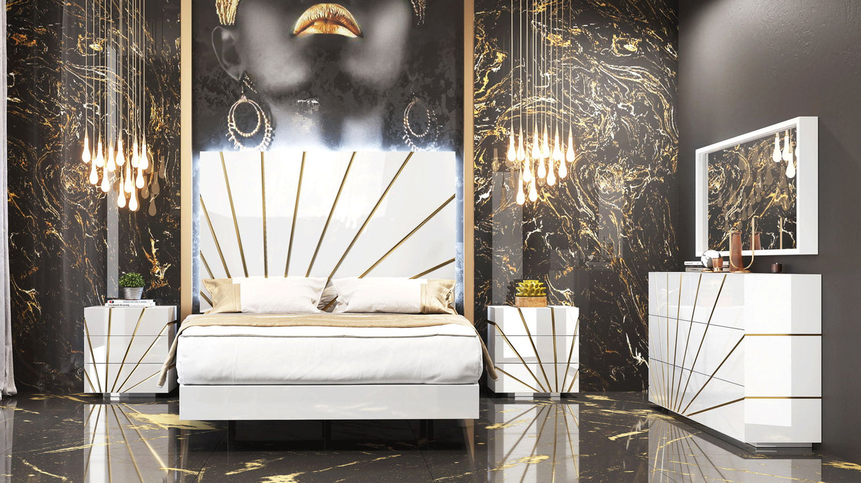 Oro - Bed With Light