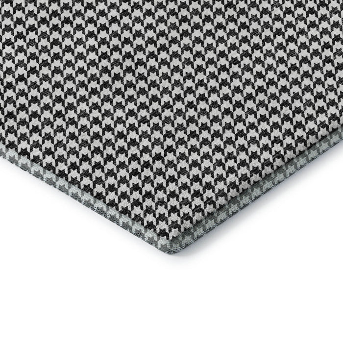 10' X 14' Houndstooth Washable Area Rug With UV Protection (645175) - Black / White