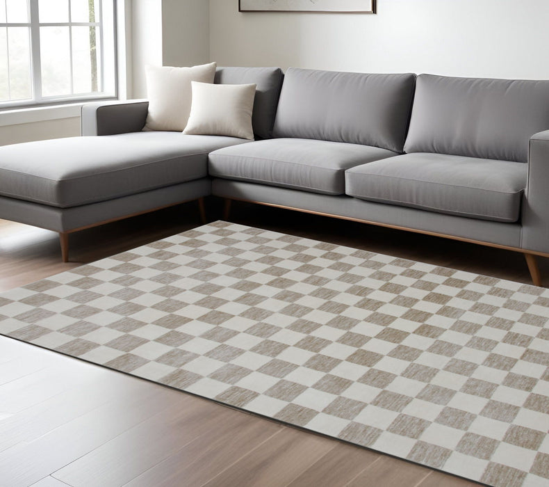 7' x 10' Checkered Power Loom Area Rug - Beige And Brown
