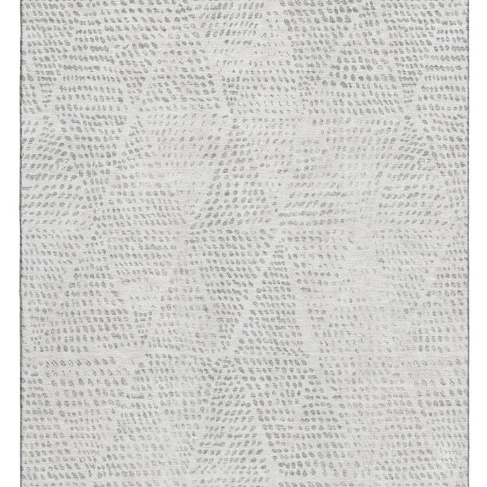 8' X 10' Diamond Washable Area Rug With UV Protection (650612) - Silver / Ivory