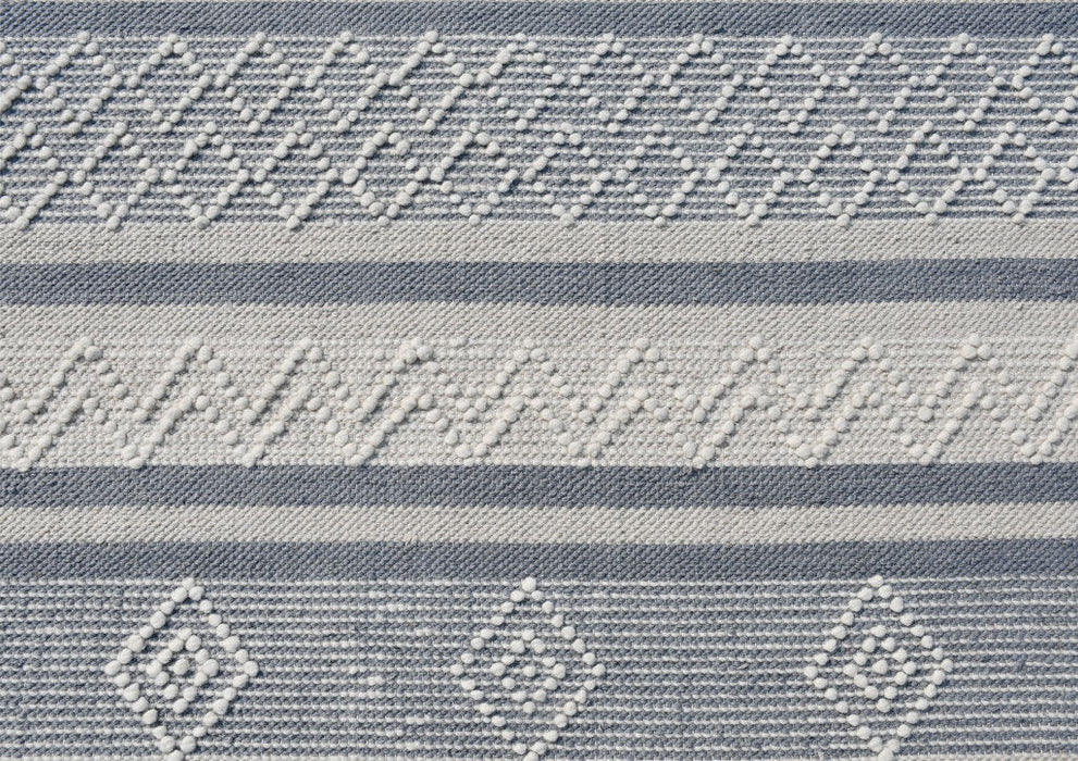 8' x 10' Gray Geometric Hand Loomed Area Rug - Light Gray And Dark
