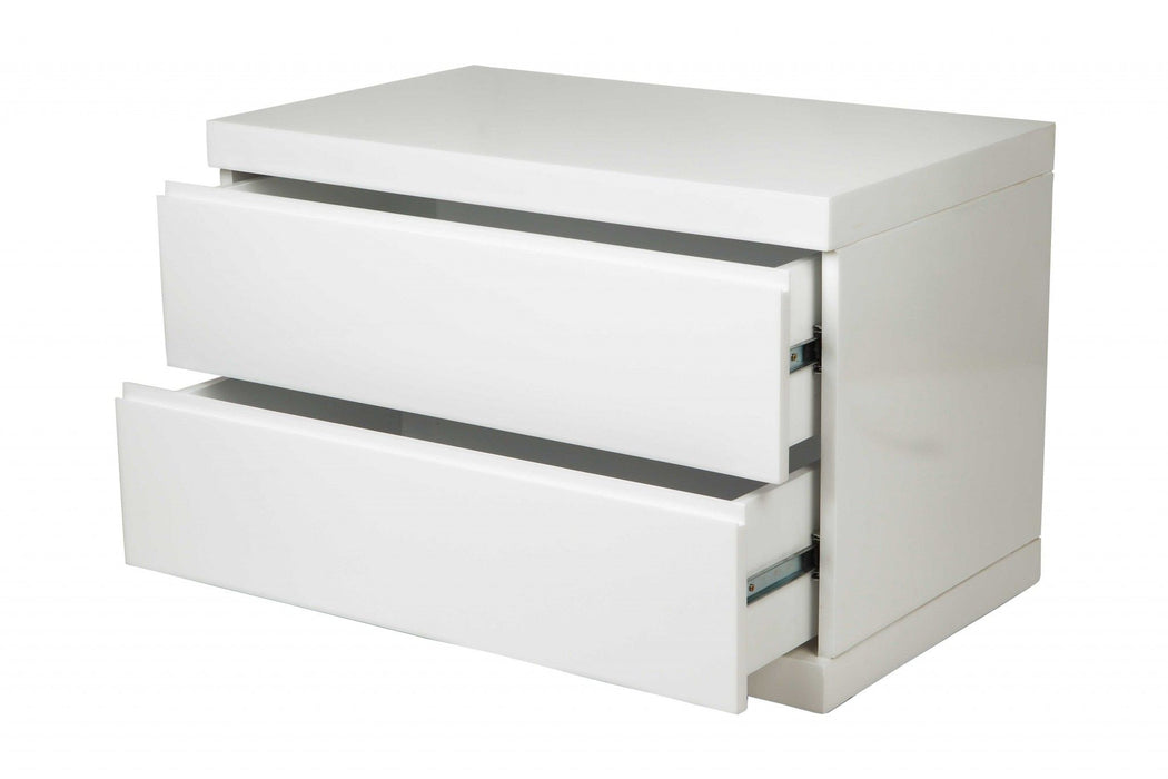 24" x 16" x 18" Two Drawers Nightstand - White