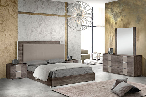 J & M Furniture Sunset Premium Bianco Luc mirror featuring a sleek, modern design with a reflective surface and elegant frame.